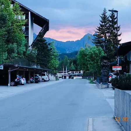 Emerald Alpine Seefeld سيفيلد ان تيرول